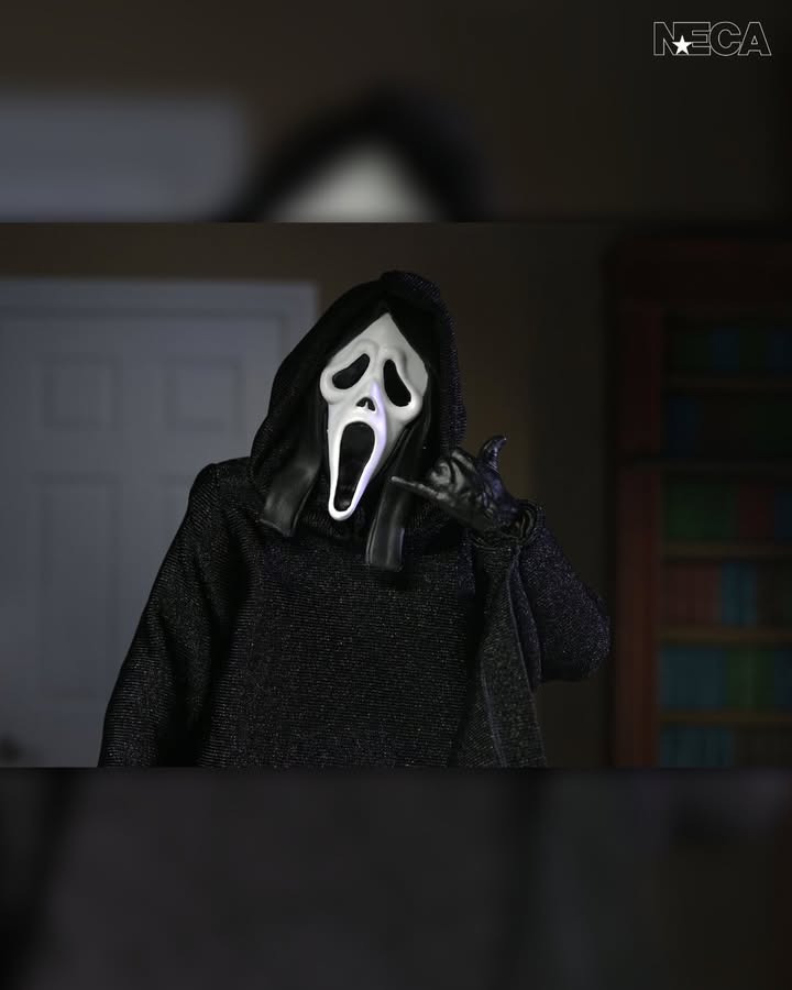 NECA presenta Ultimate Ghost Face Returns – 7” Scale Action Figure